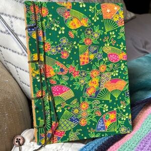 Unbranded Home Office Japanese Artwork Colorful Floral Journal Notebook NWOT